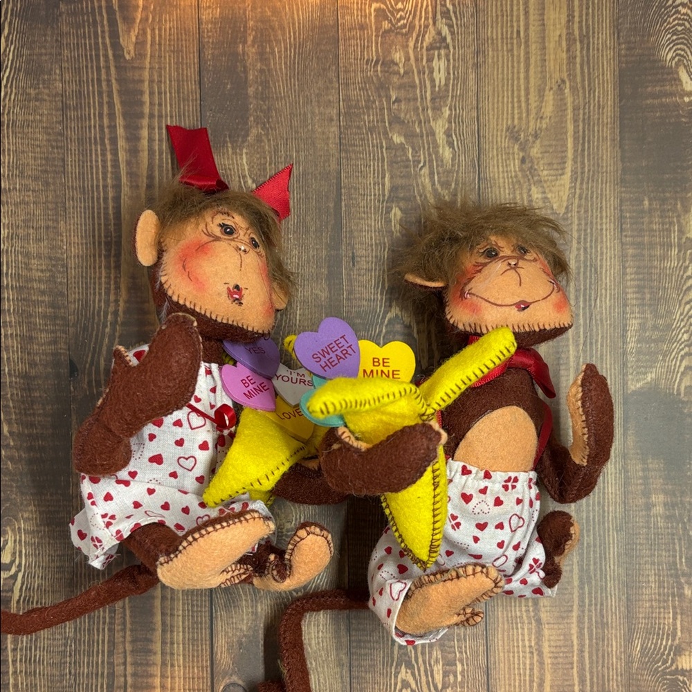 2010 Annalee Valentines Monkey Couple